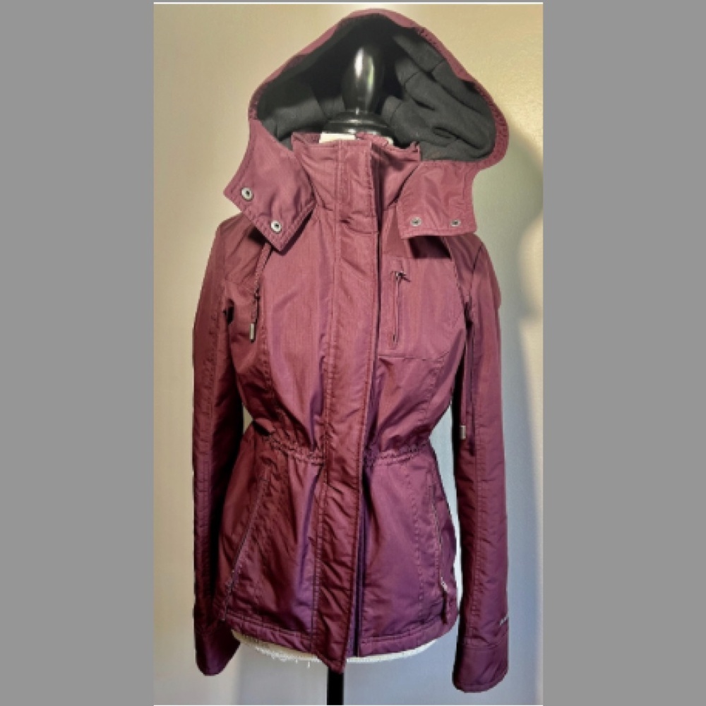 ABERCROMBIE & FITCH WOMEN'S all season weather warrior jacket hood Size S